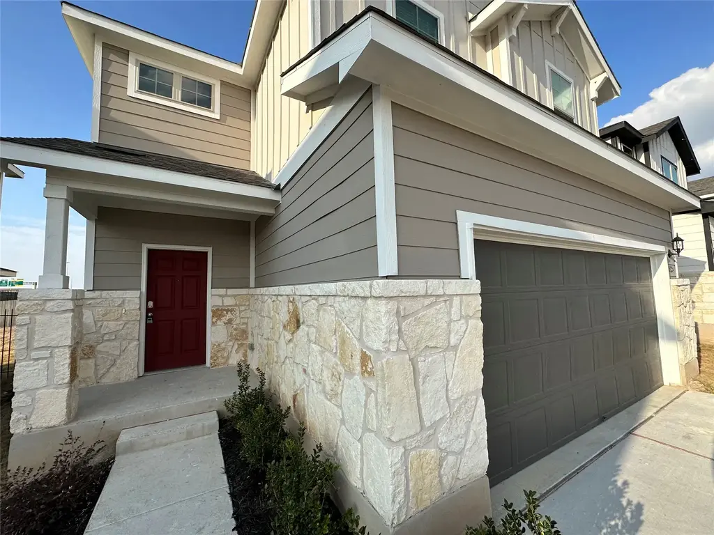10204 Buckskin Horse Way, Manor