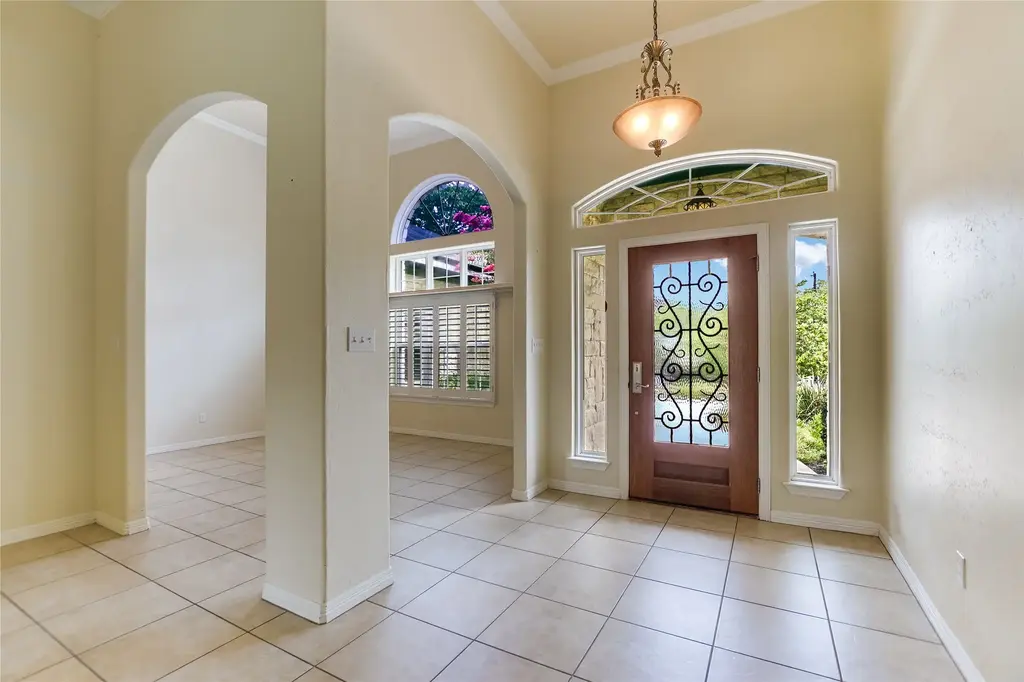 1002 Madison Circle, Marble Falls