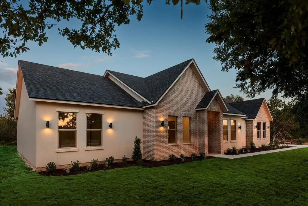 301 Onion Creek Lane, Driftwood