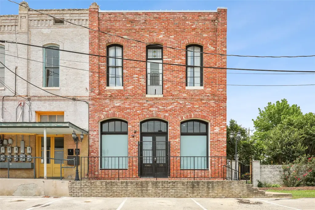 4 Depot Street, Elgin