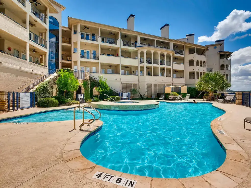 N/A, Lago Vista