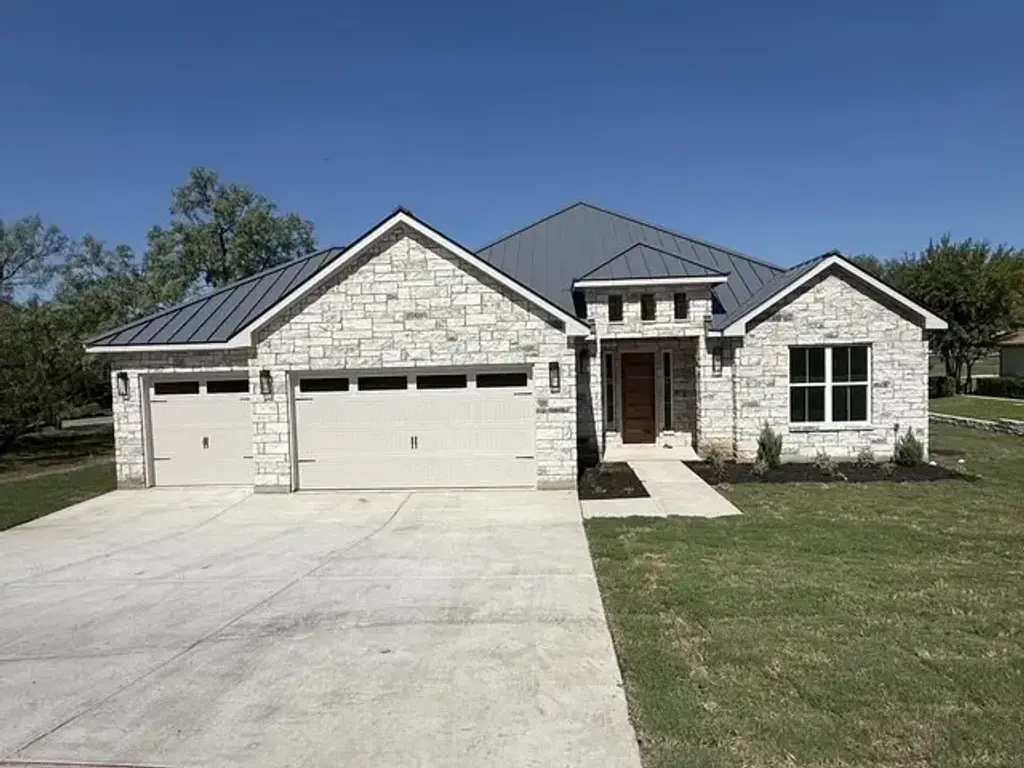 604 Hi Circle South Drive, Horseshoe Bay