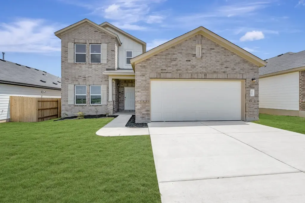10104 Majestic Hawk Way, Buda