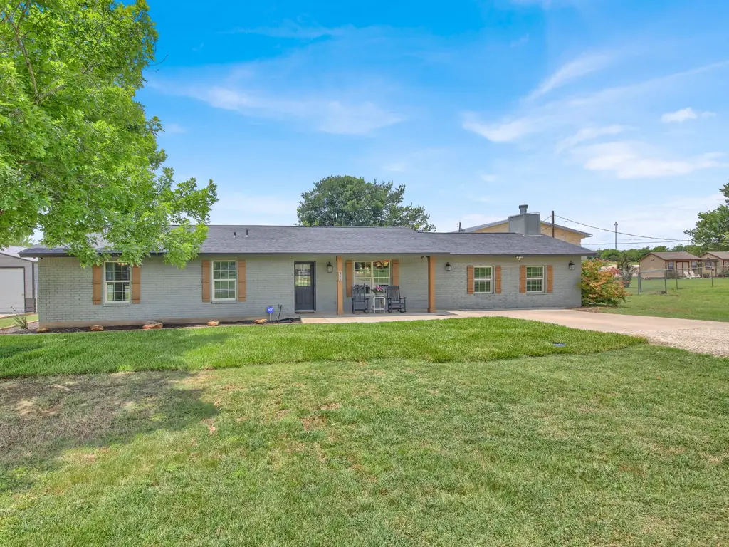301 N 8th Street, Jarrell