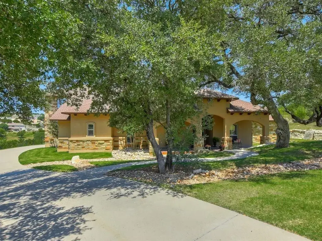 3307 Crystal Falls Parkway, Leander