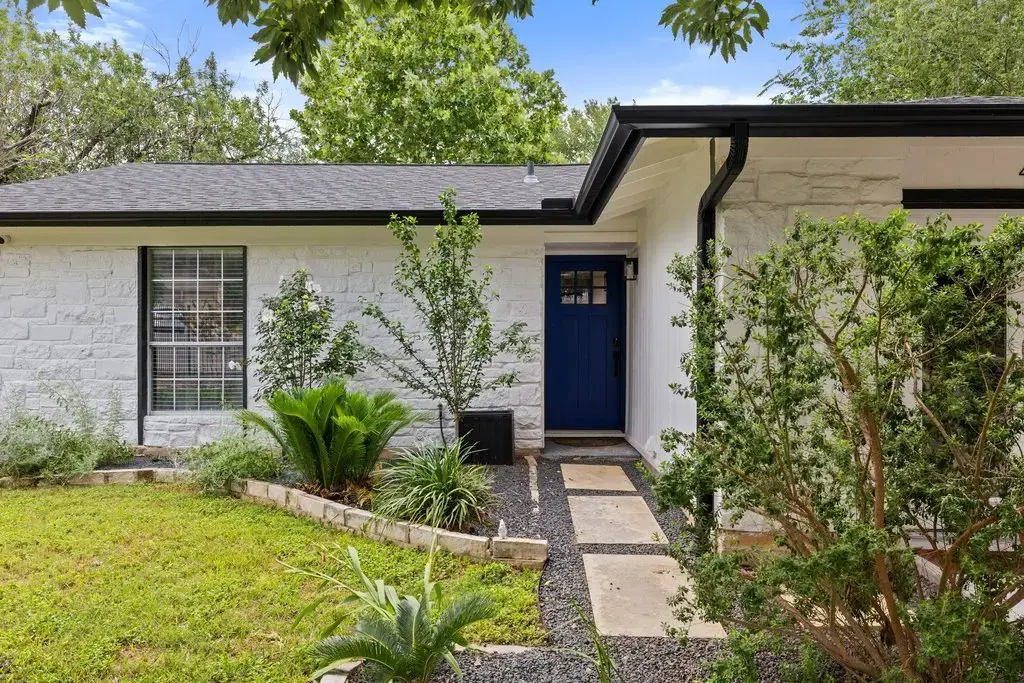 4805 Spring Meadow Cove, Austin