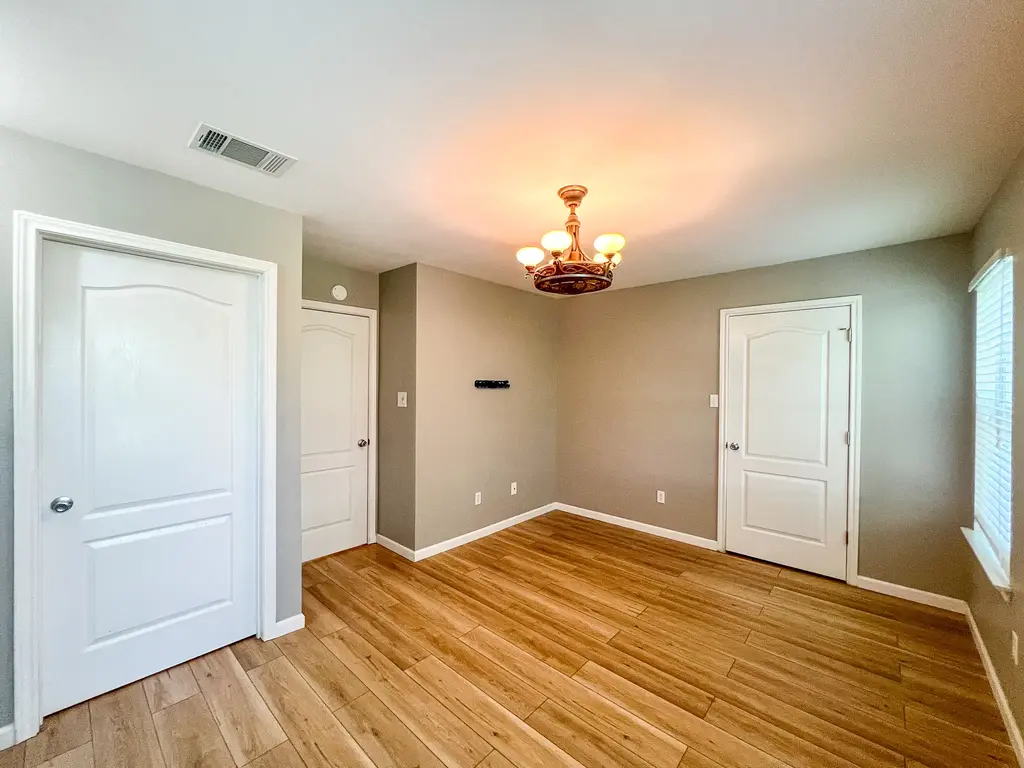298 Jack Rabbit Lane, Buda