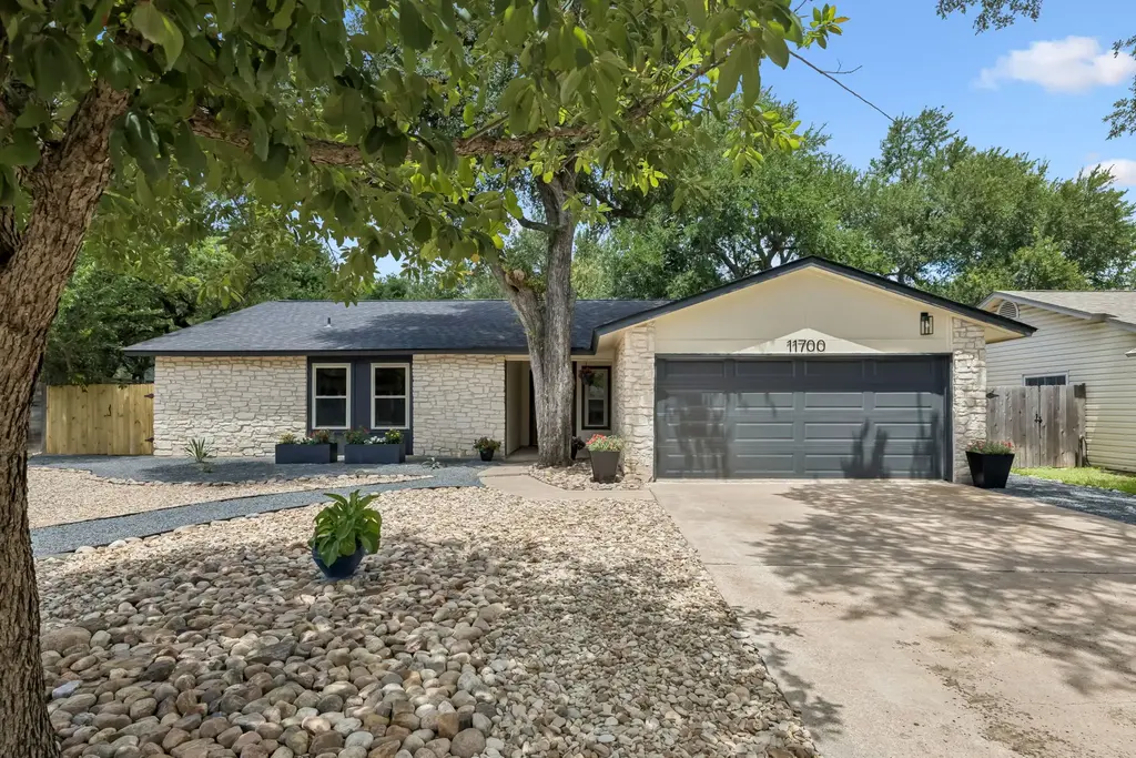 11700 Star View Trail, Austin