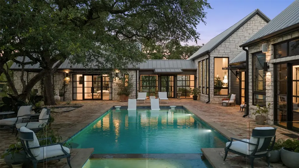 599 Dario Drive, Dripping Springs