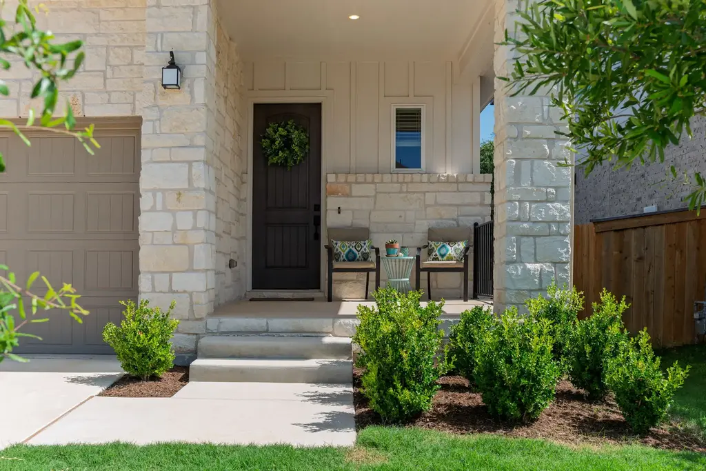 278 Kings Pine Drive, Dripping Springs