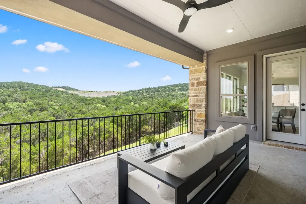 136 Baldovino Skyway, Lakeway