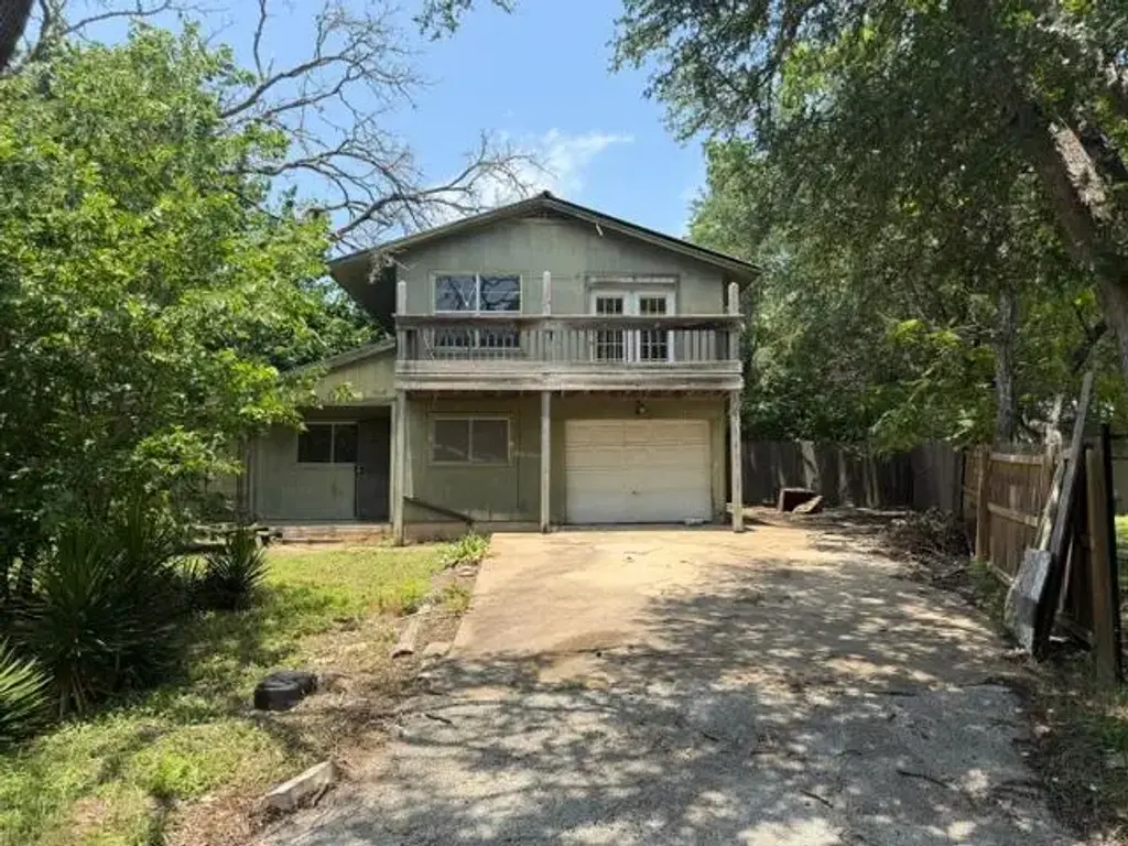 18210 Lura Lane, Jonestown
