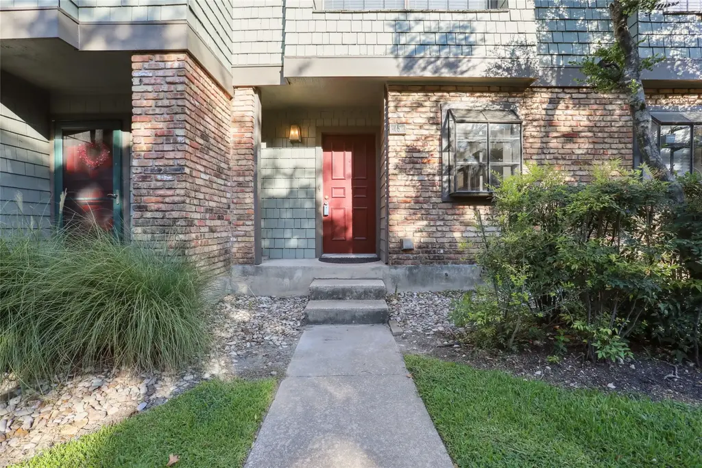 7122 Wood Hollow Drive 45, Austin