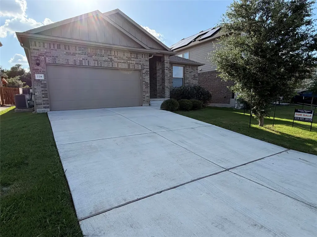 228 Castlefields Street, Hutto