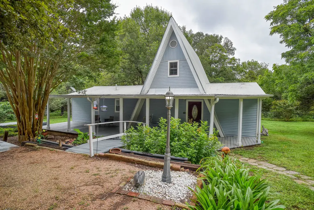 147 Deer Run Drive, Cedar Creek