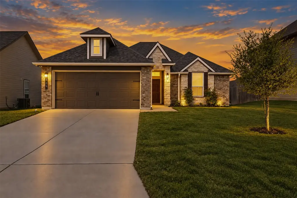 808 Fallbrook Drive, Temple