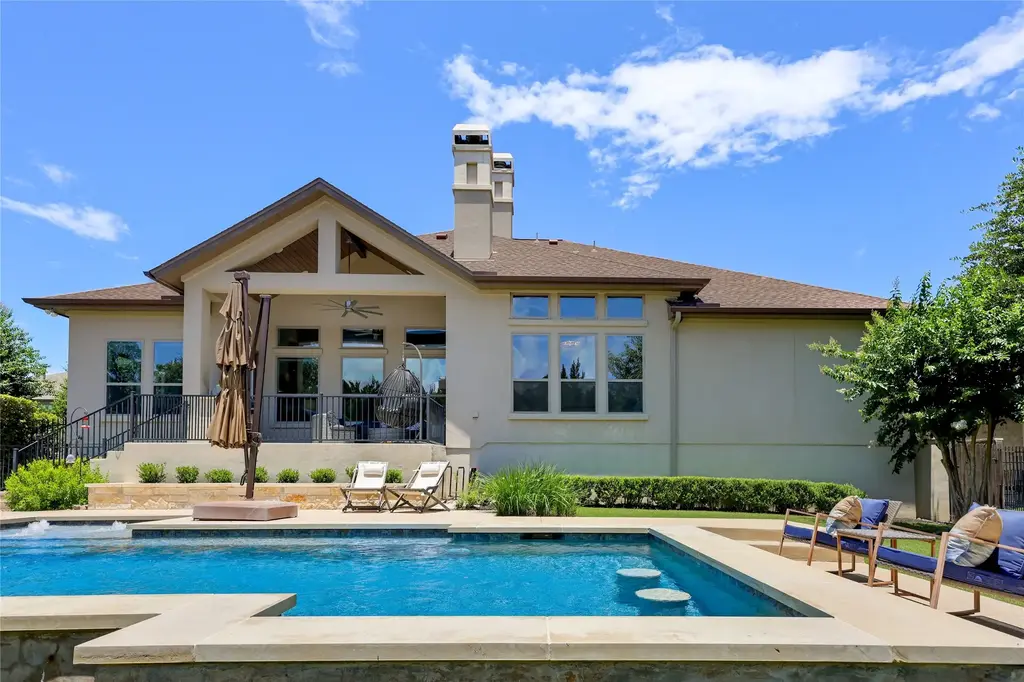 802 Crestone Stream Drive, Lakeway