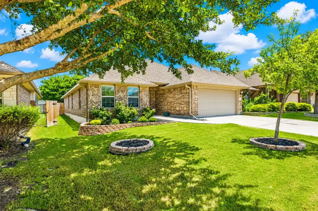 328 Lightcliff Street, Hutto