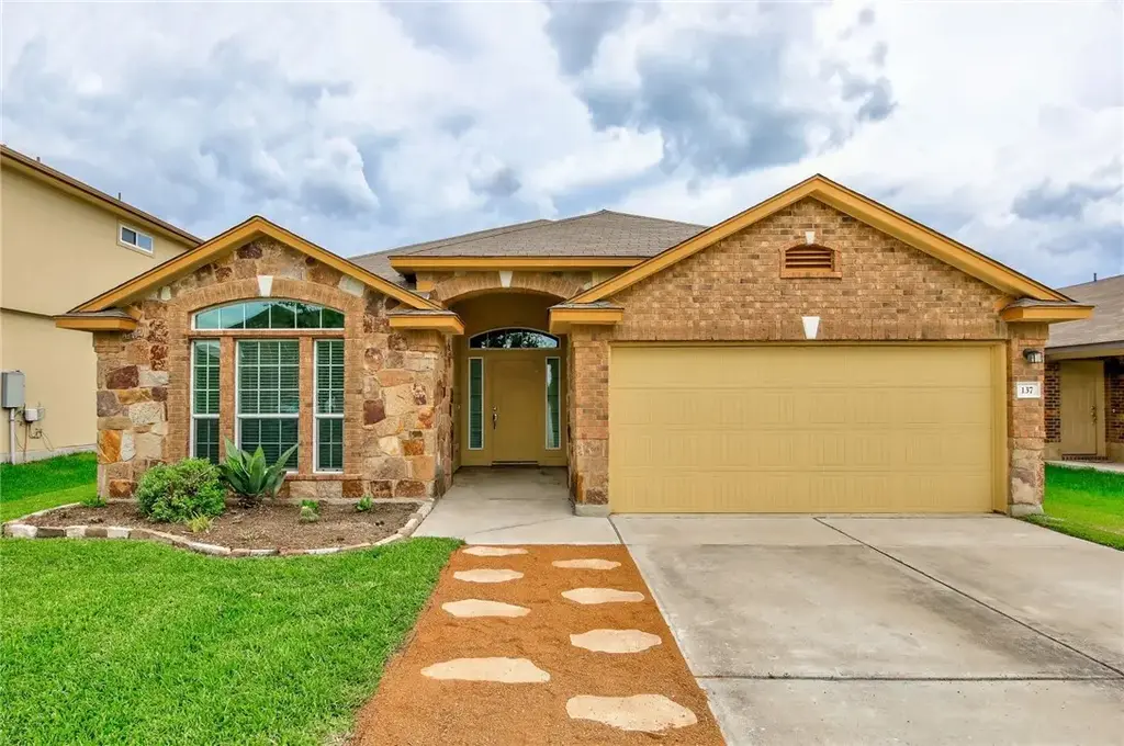 137 Langtry Lane, Jarrell