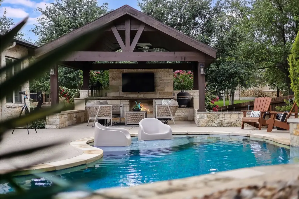 401 Bluff View Road, Cedar Park