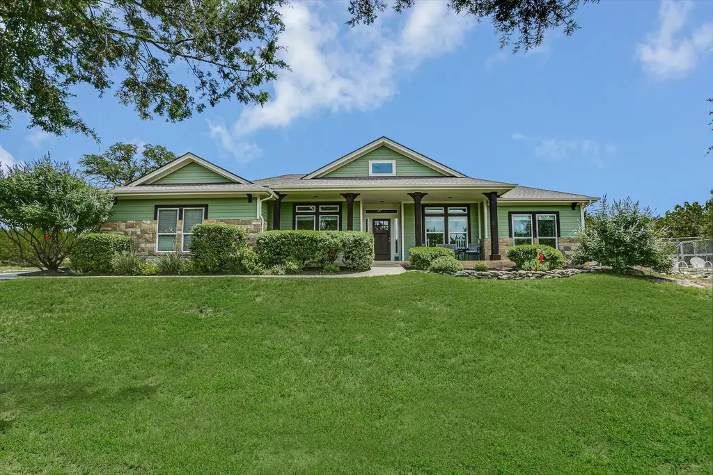 520 Murphy Drive, Bertram