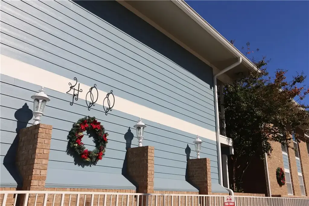 400 W 35th Street 202, Austin