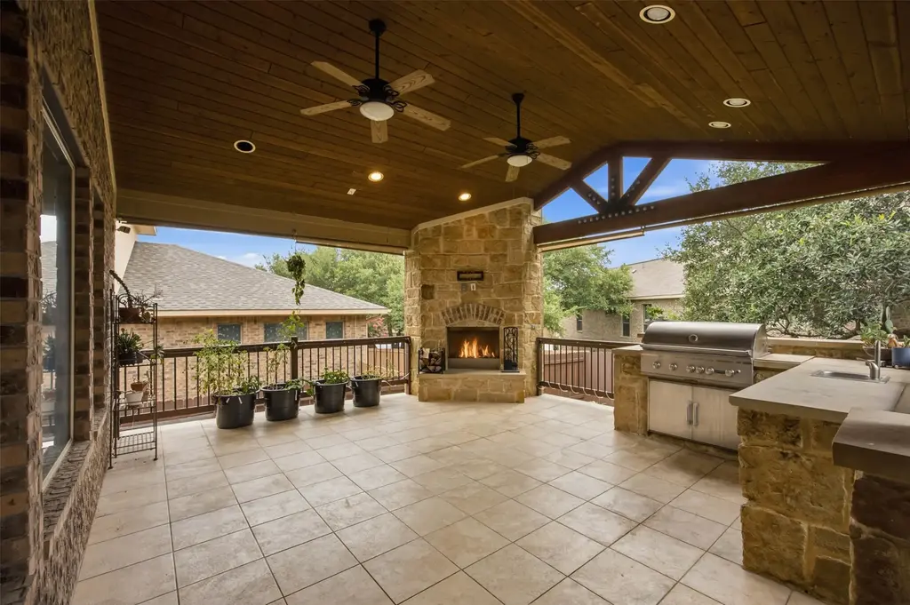 1016 Winding Way Drive, Georgetown