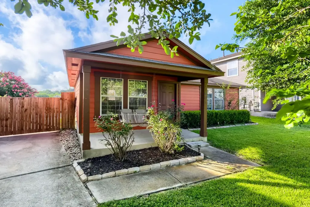 11401 Briarcreek Loop, Manor