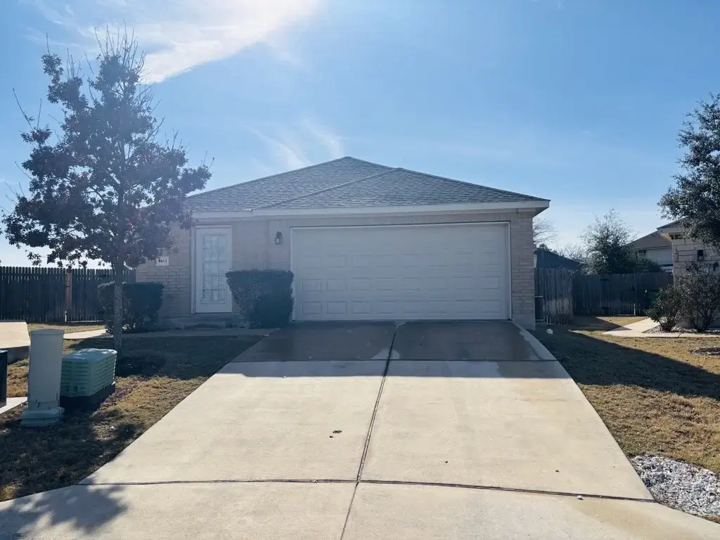 1312 Bear Peak Lane, Pflugerville