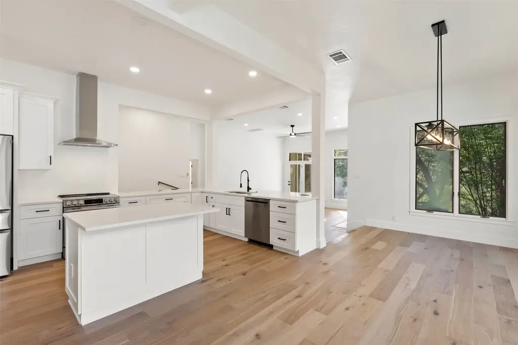 4231 Westlake Drive C3, Austin