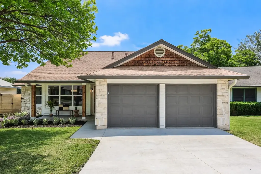 9911 Woodshire Drive, Austin