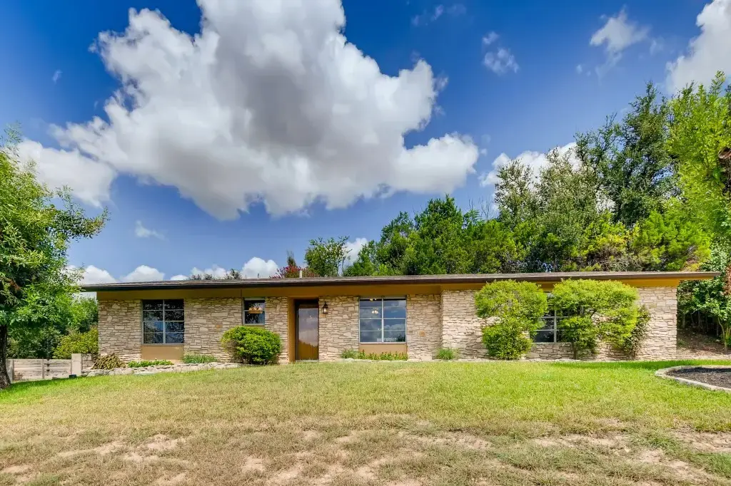 715 Vanguard Street, Lakeway