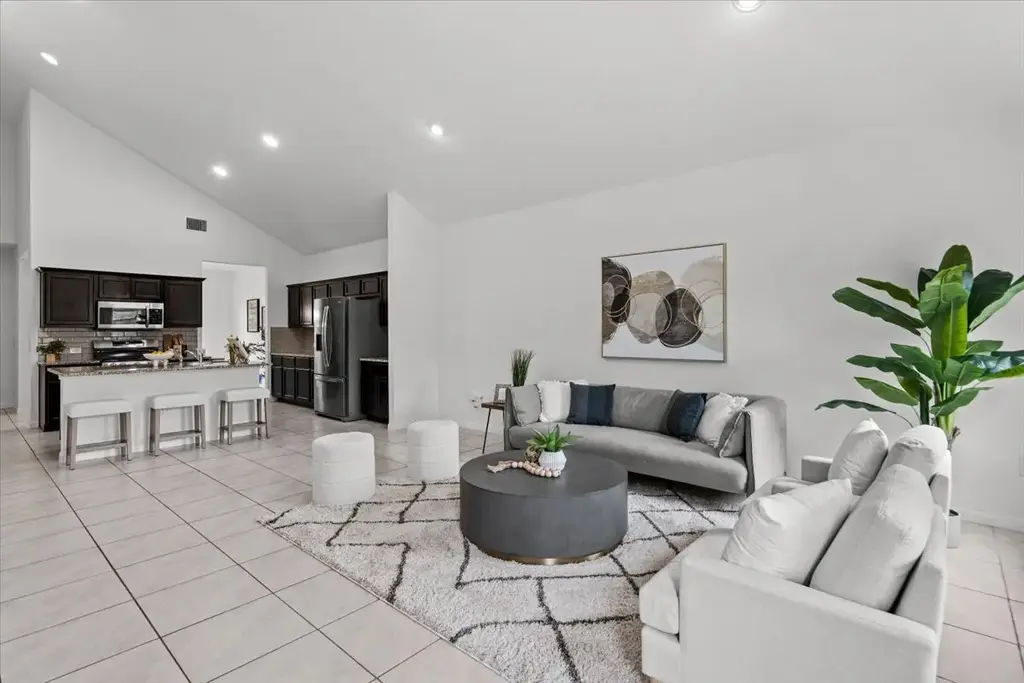 6701 Loretta White Lane, Austin