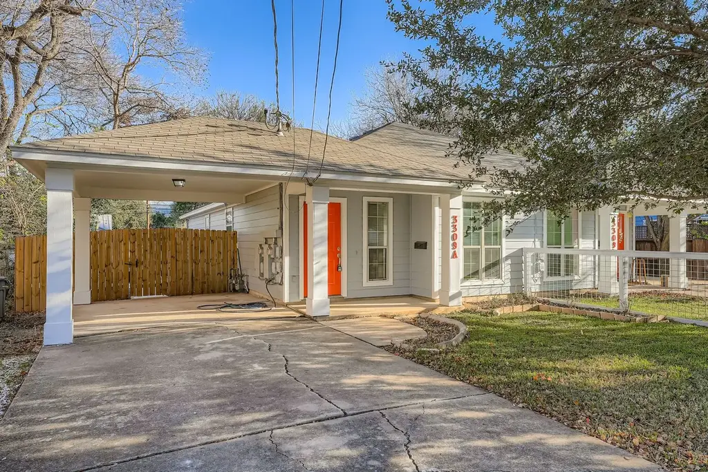 3309 Robinson Avenue A, Austin