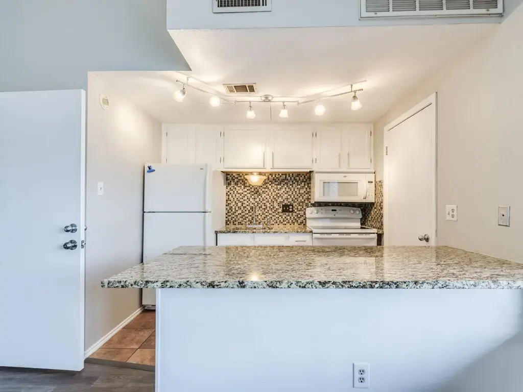601 Nelray Boulevard 13, Austin