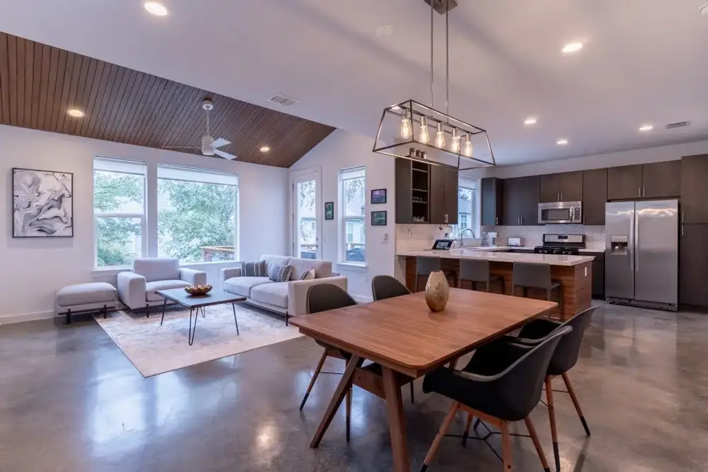 3001 Del Curto Road 34, Austin