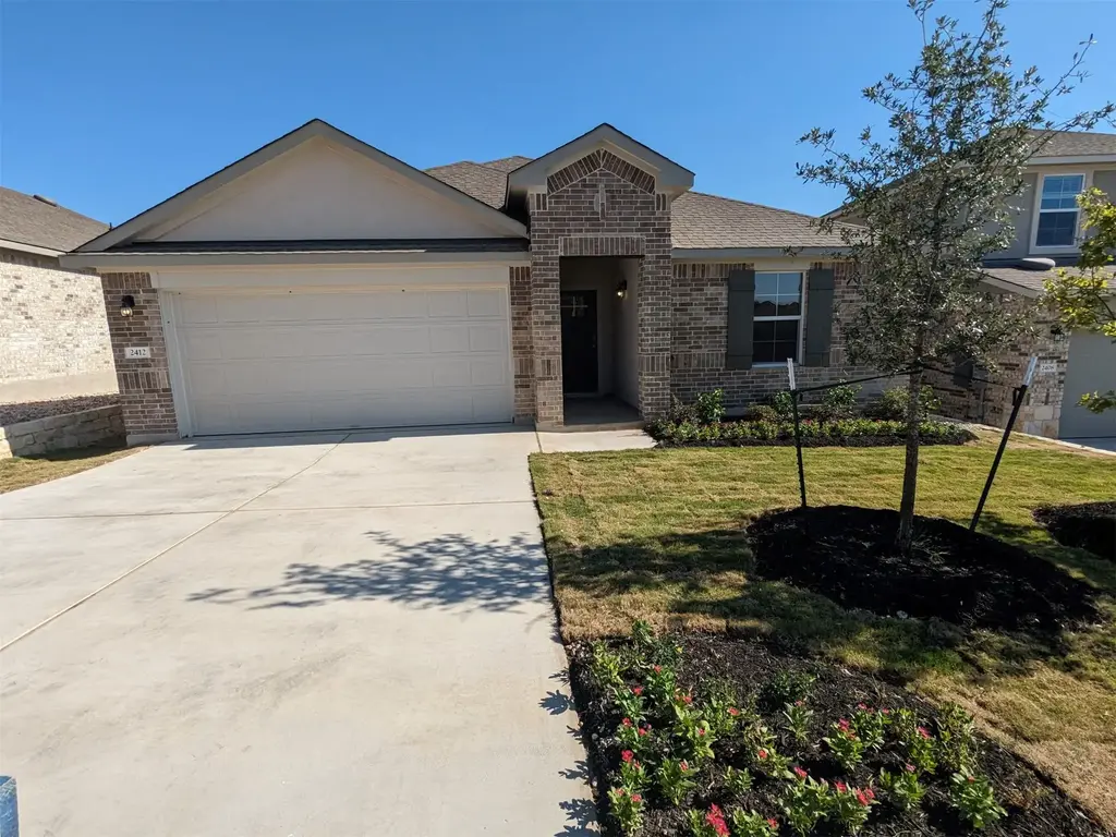 2412 Lightning View, Leander