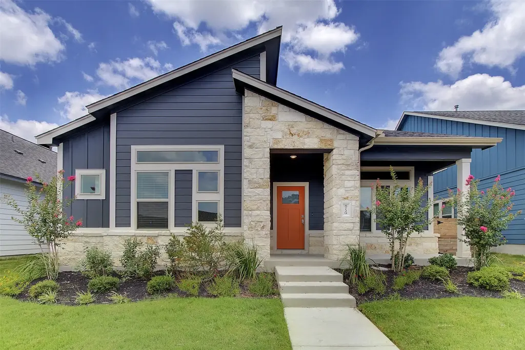 8729 Belknap Road, Austin