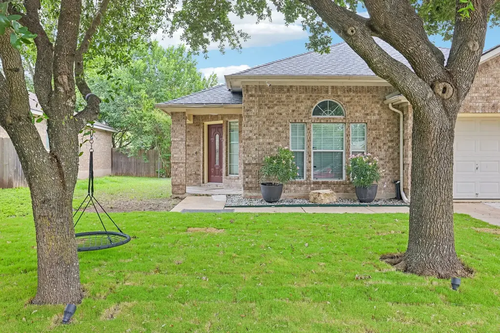 255 Paddington Drive, Kyle