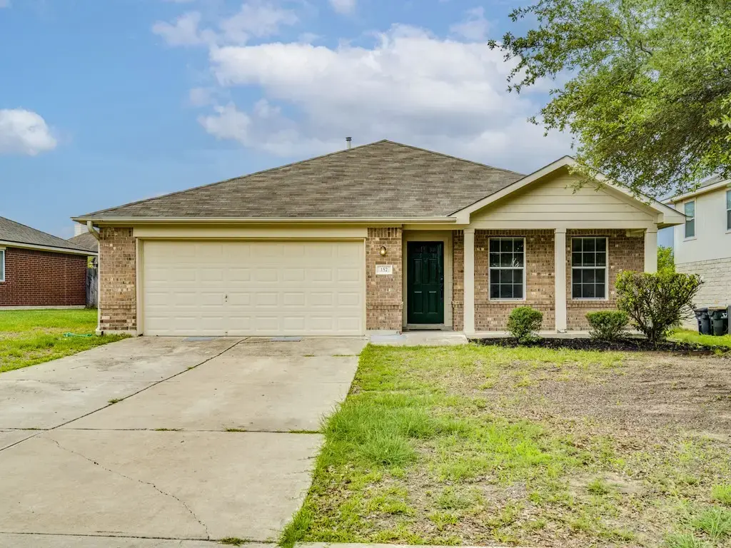 157 Maplewood S, Kyle