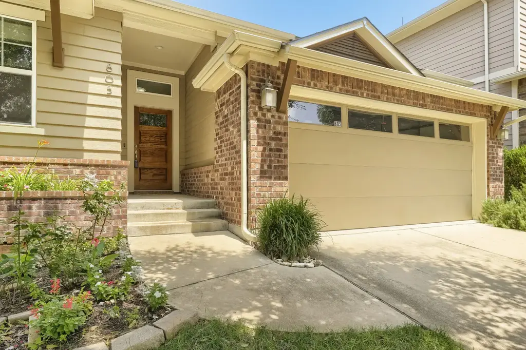 805 Waterfall Way, Austin