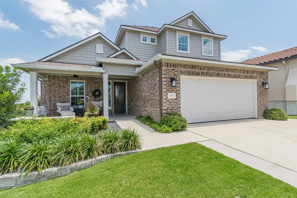 220 Cruising Oak Street, San Marcos