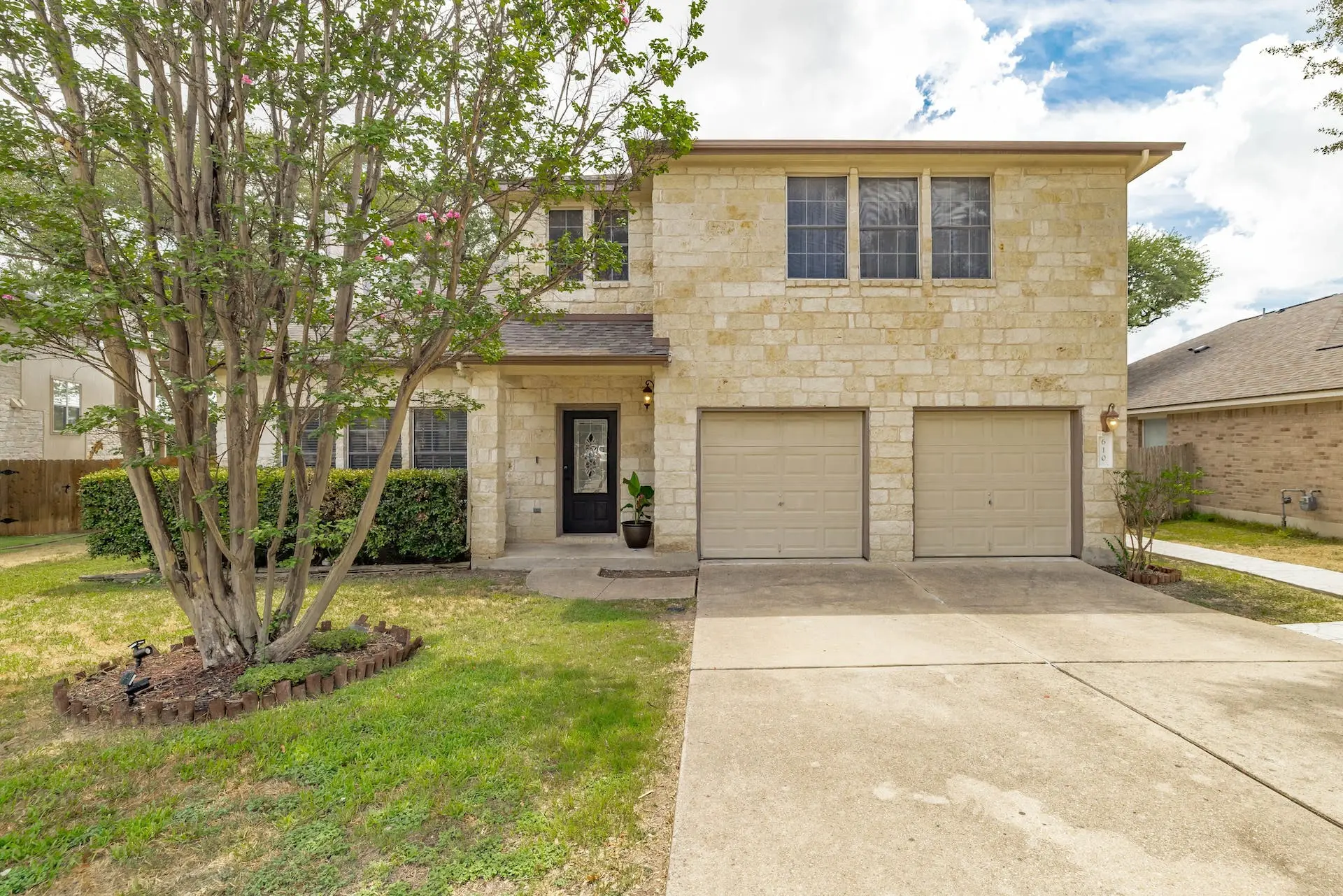 Photo of Listing #3362518