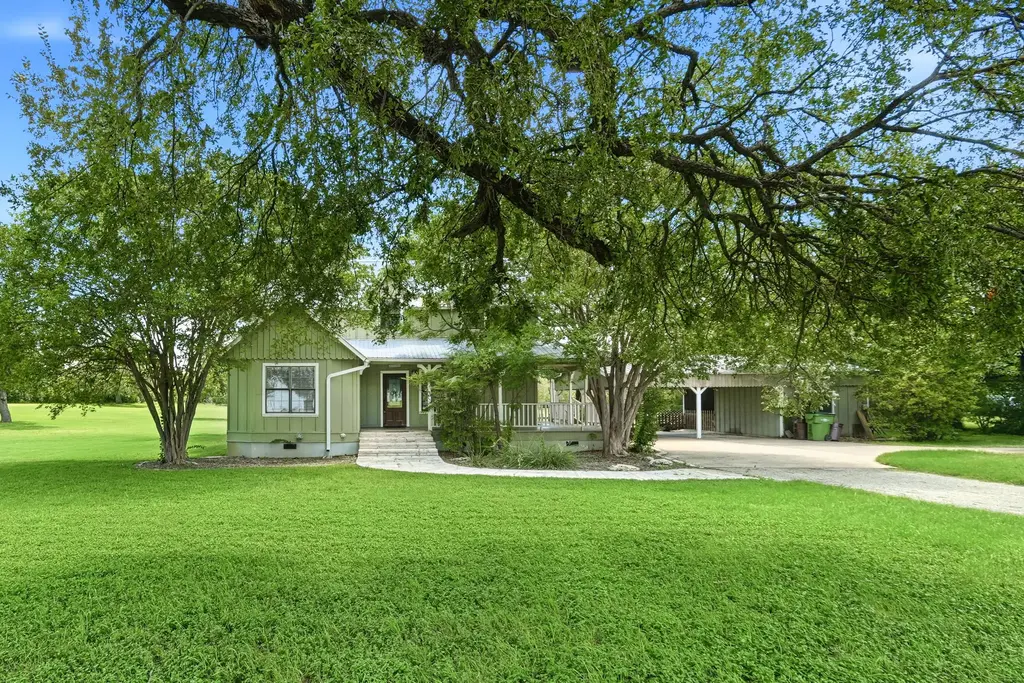 903 Summit Crescent, Round Rock