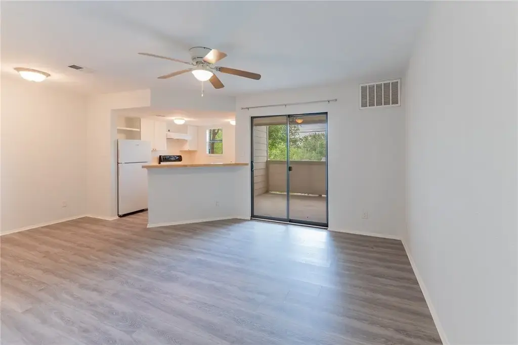 2500 Burleson Road 614, Austin