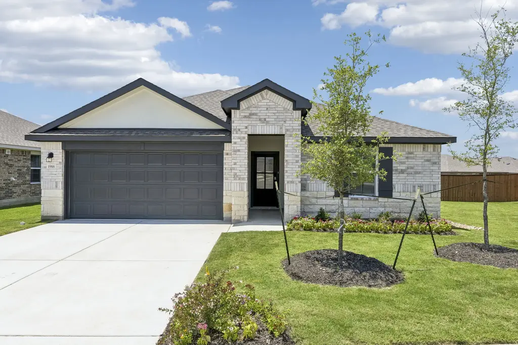 1916 Hamshackle Drive, Leander