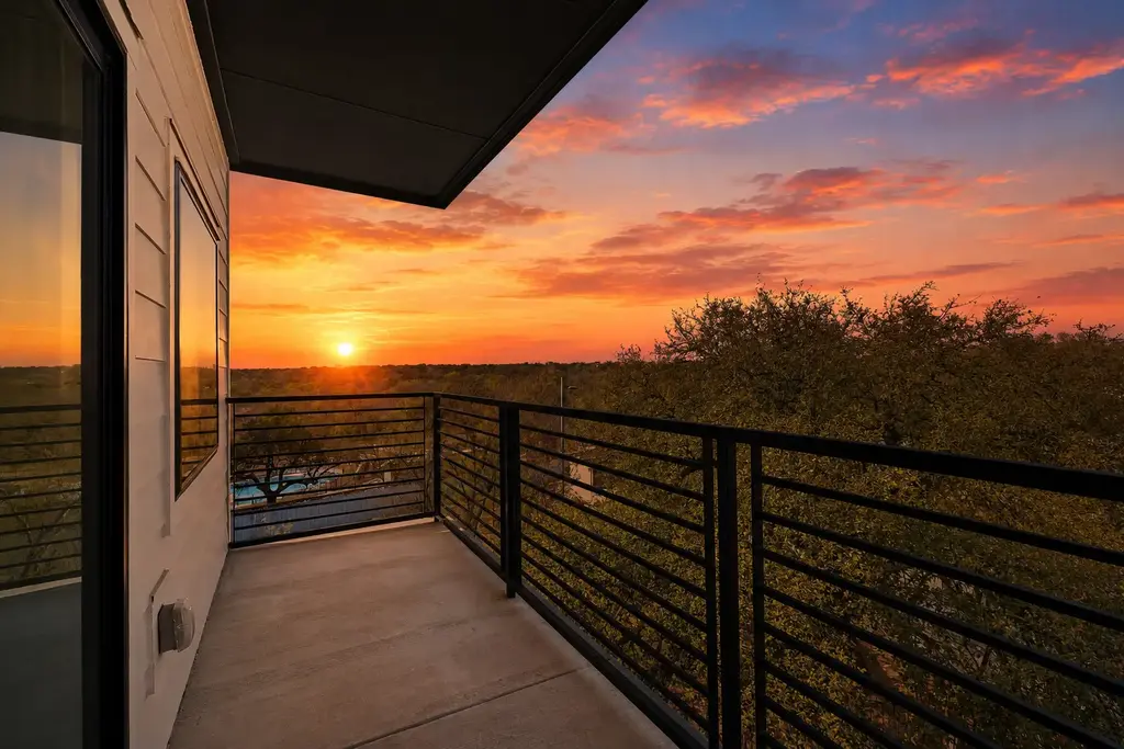 4802 S Congress Avenue 420, Austin