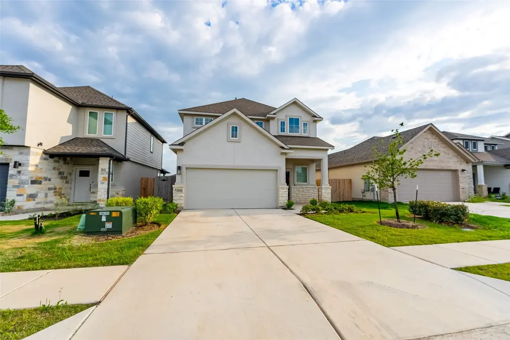 12617 Sea Gull Way, Manor