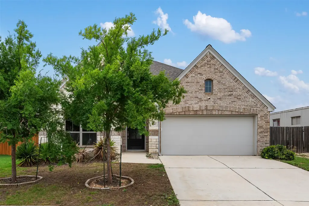 104 Anejo Bluff Court, Georgetown