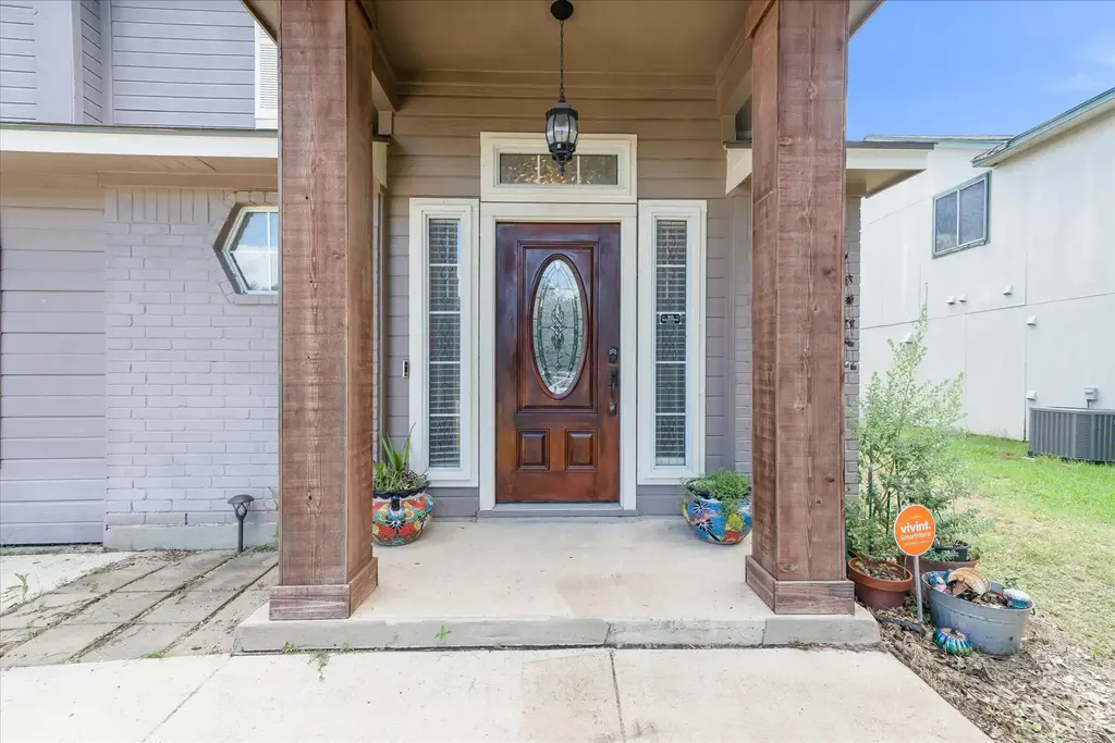2601 Highcloud Drive, Lockhart
